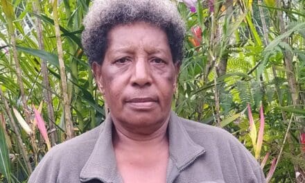 The  Crown of a Woman in Nation Building: Elizabeth Holeong